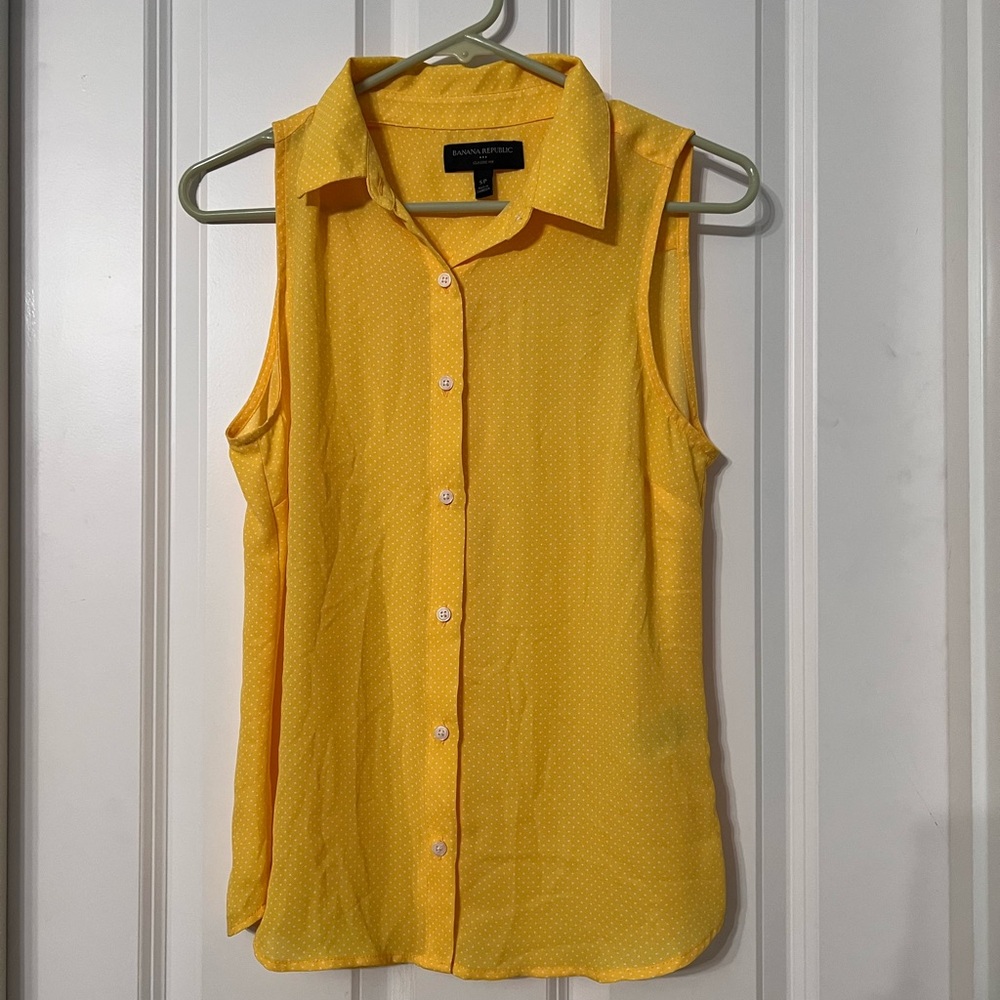 Banana Republic Yellow Sleeveless Notched Collar Blouse